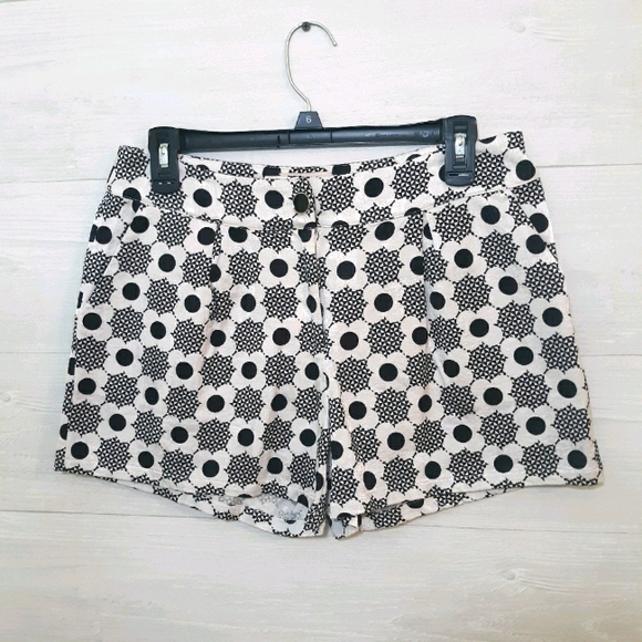 Anthropologie Pants - Anthro I. Madeline daisy shorts sz medium *I